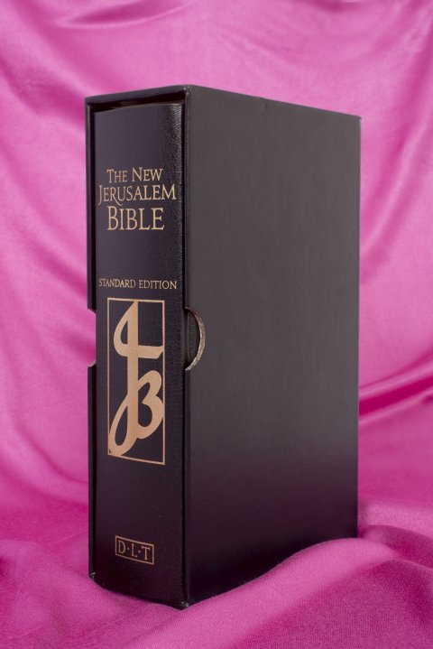 New Jerusalem Bible Standard Edition Black Leather Bible 